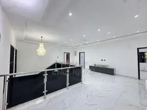 4bdrm Duplex in Housing Down for sale
