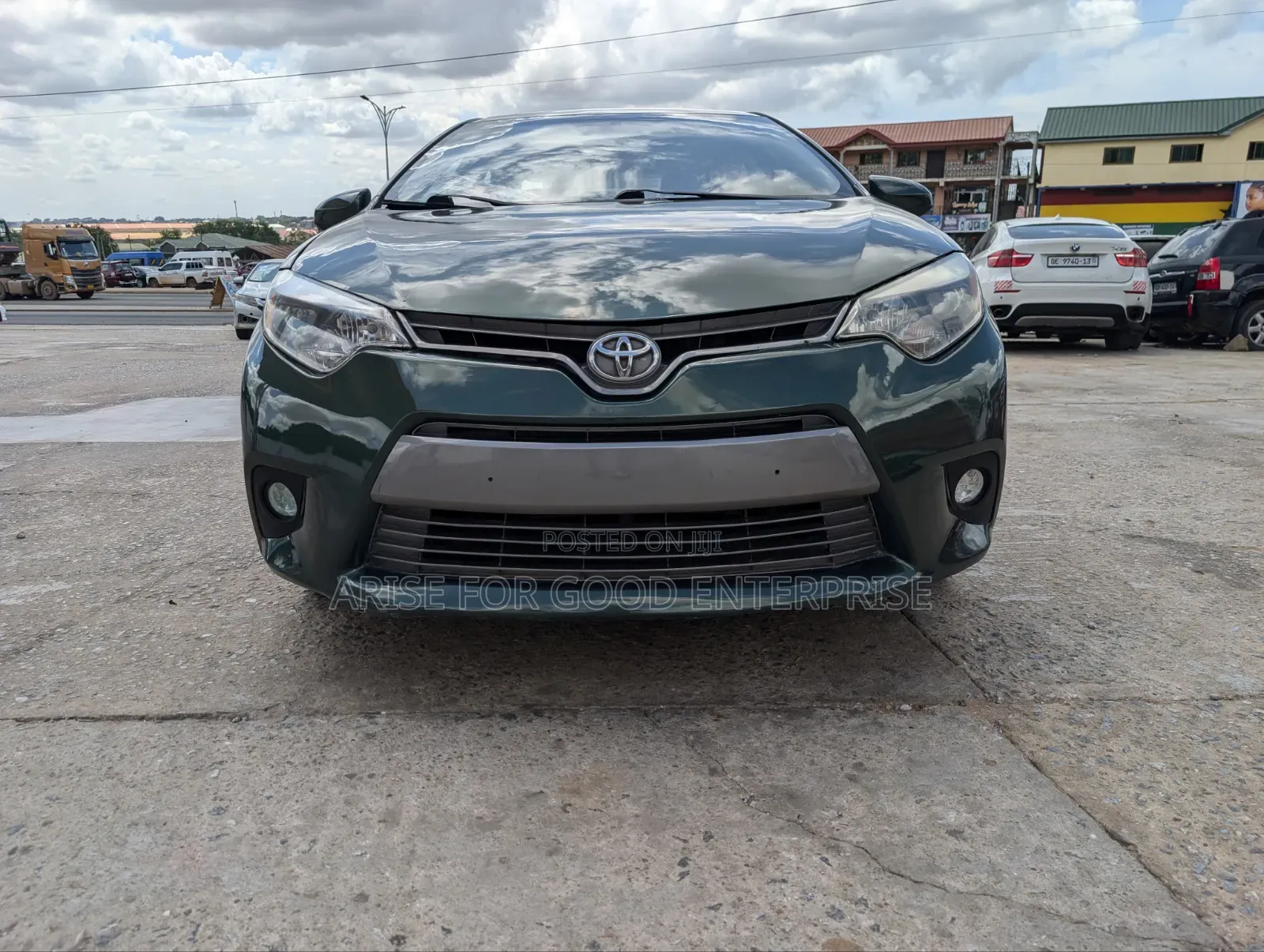 Toyota Corolla LE 4dr Sedan (1.8L 4cyl CVT) 2015 Green
