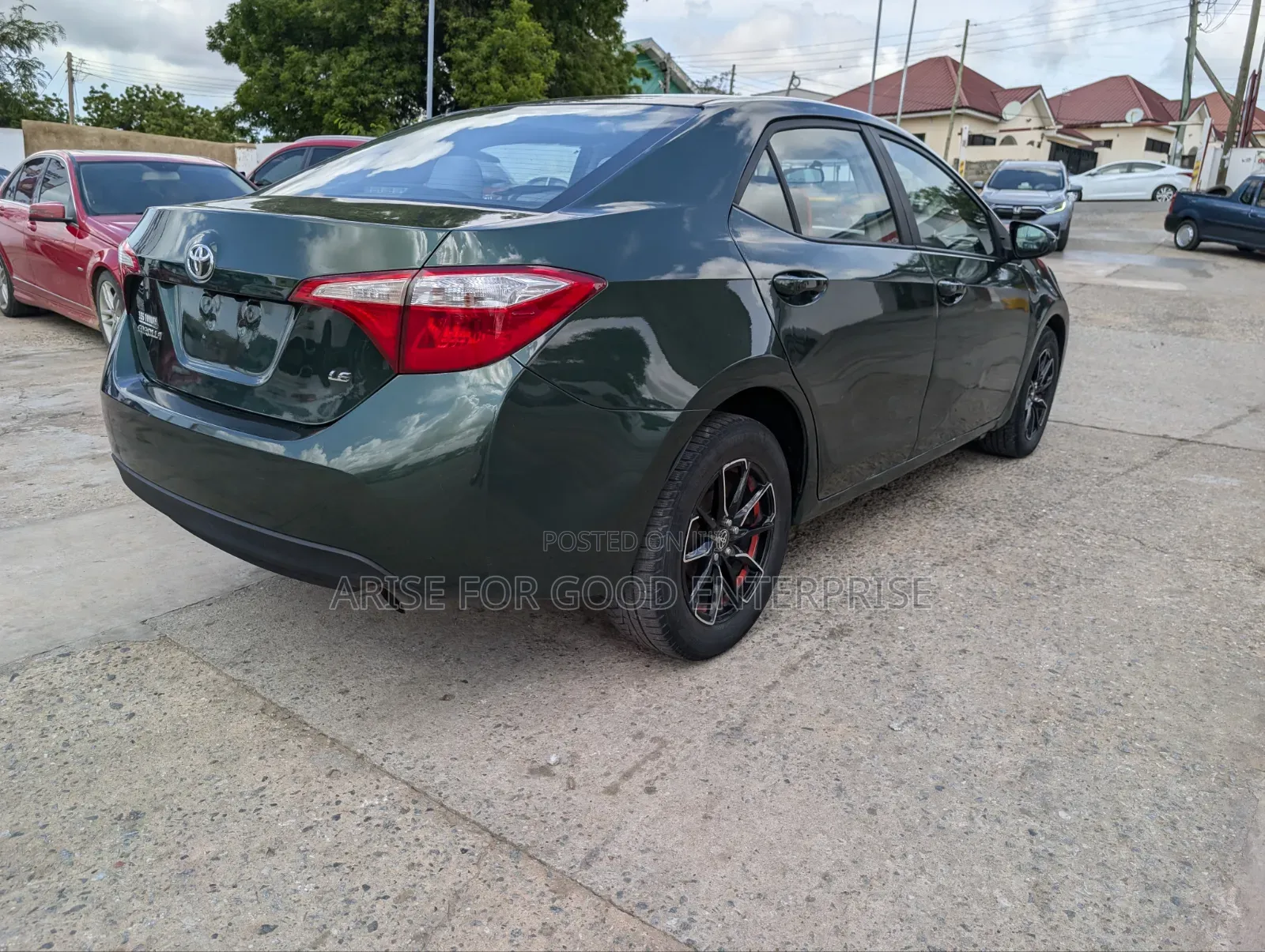 Toyota Corolla LE 4dr Sedan (1.8L 4cyl CVT) 2015 Green
