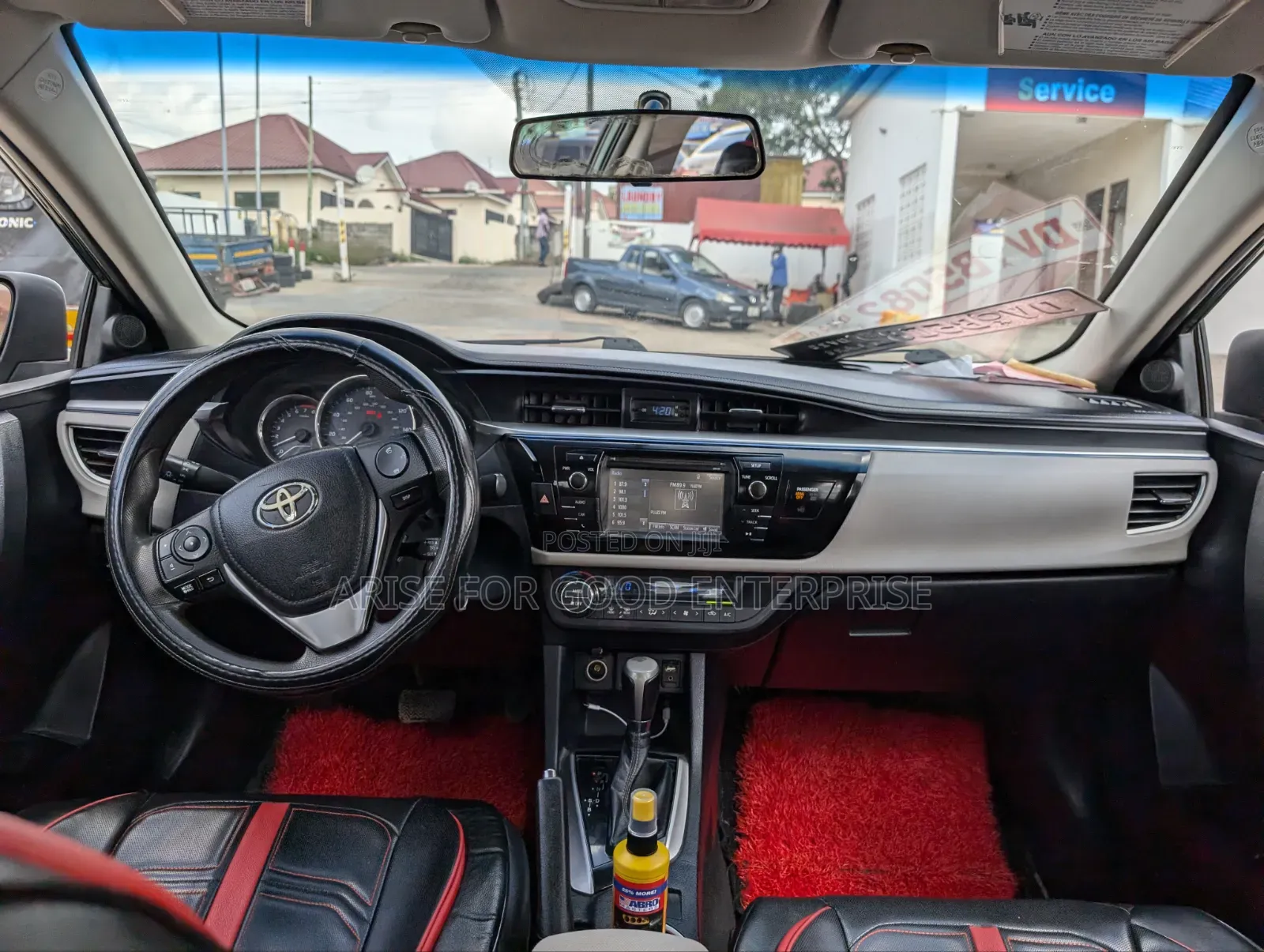 Toyota Corolla LE 4dr Sedan (1.8L 4cyl CVT) 2015 Green