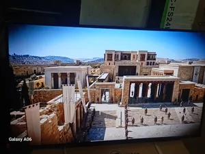 Samsung 43” Modern Slim Bezel Television