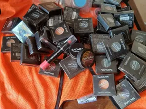 ​Sacara Cosmetics Set - Various Shades and Products