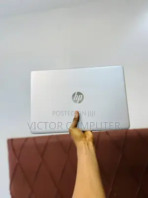 Laptop HP 15-dy2075tg 8GB Intel Core i3 SSD 256GB