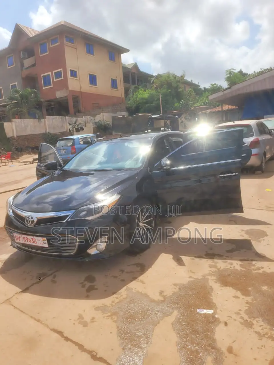 Toyota Avalon XLE Premium Sedan FWD (3.5L 6cyl 6A) 2013 Black