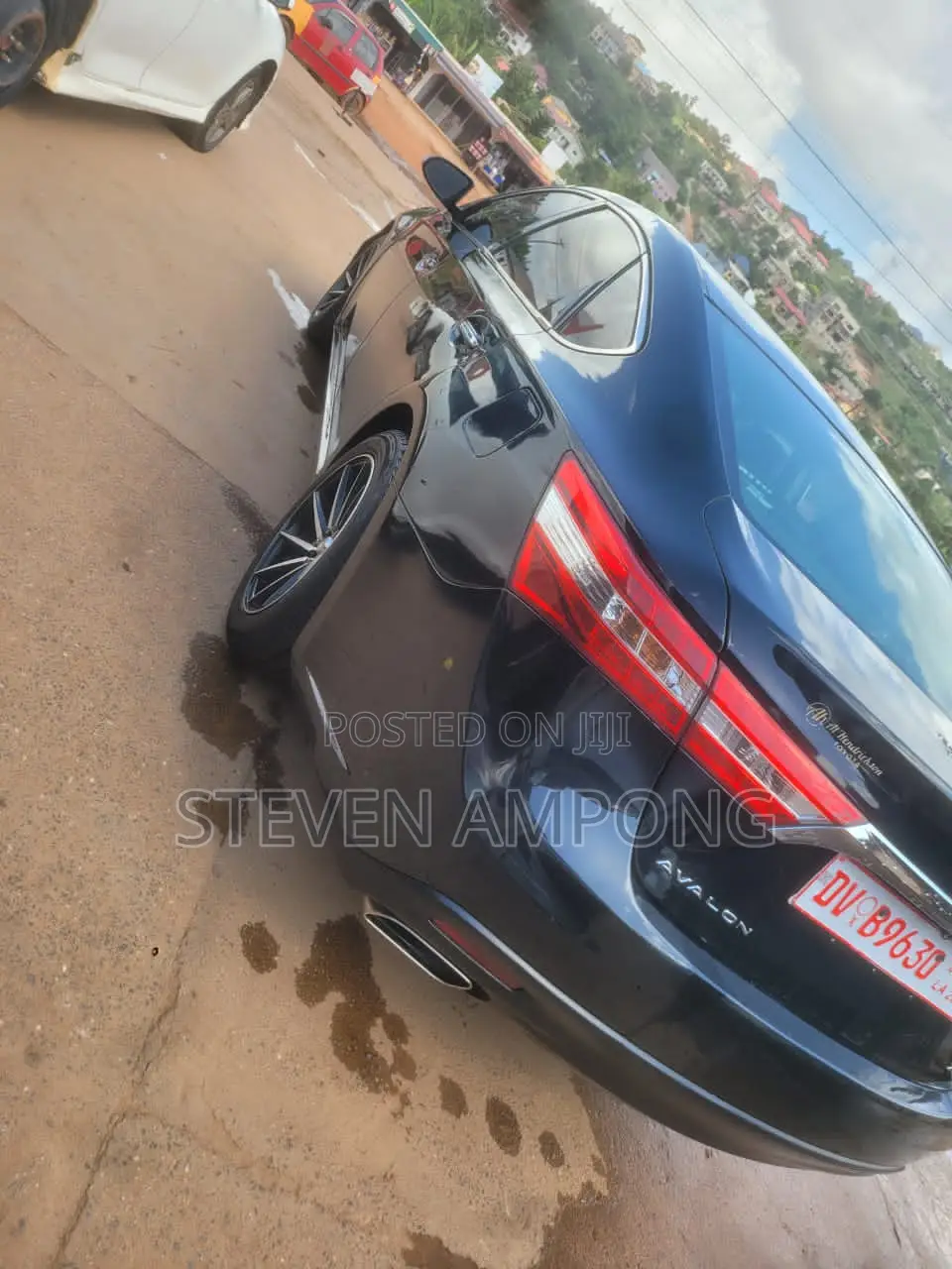 Toyota Avalon XLE Premium Sedan FWD (3.5L 6cyl 6A) 2013 Black
