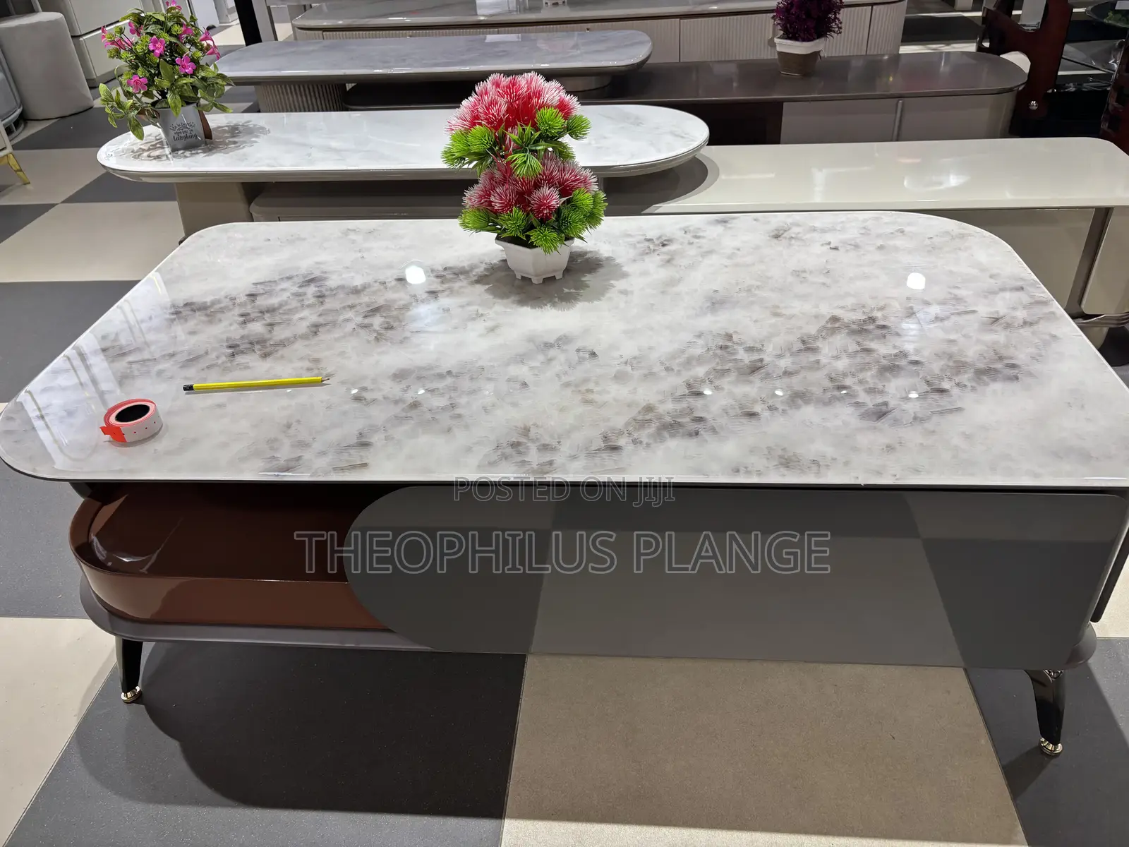 Single Mable Center Table / Living Room Table