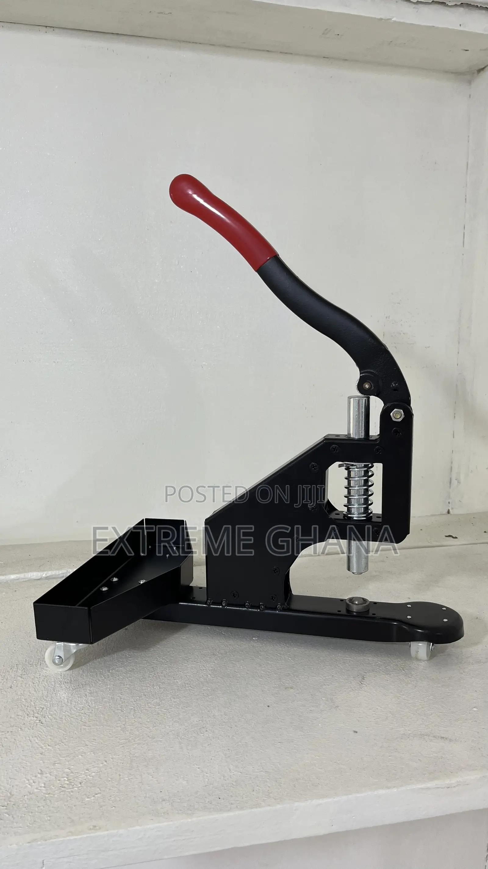 Banner Punch Machine
