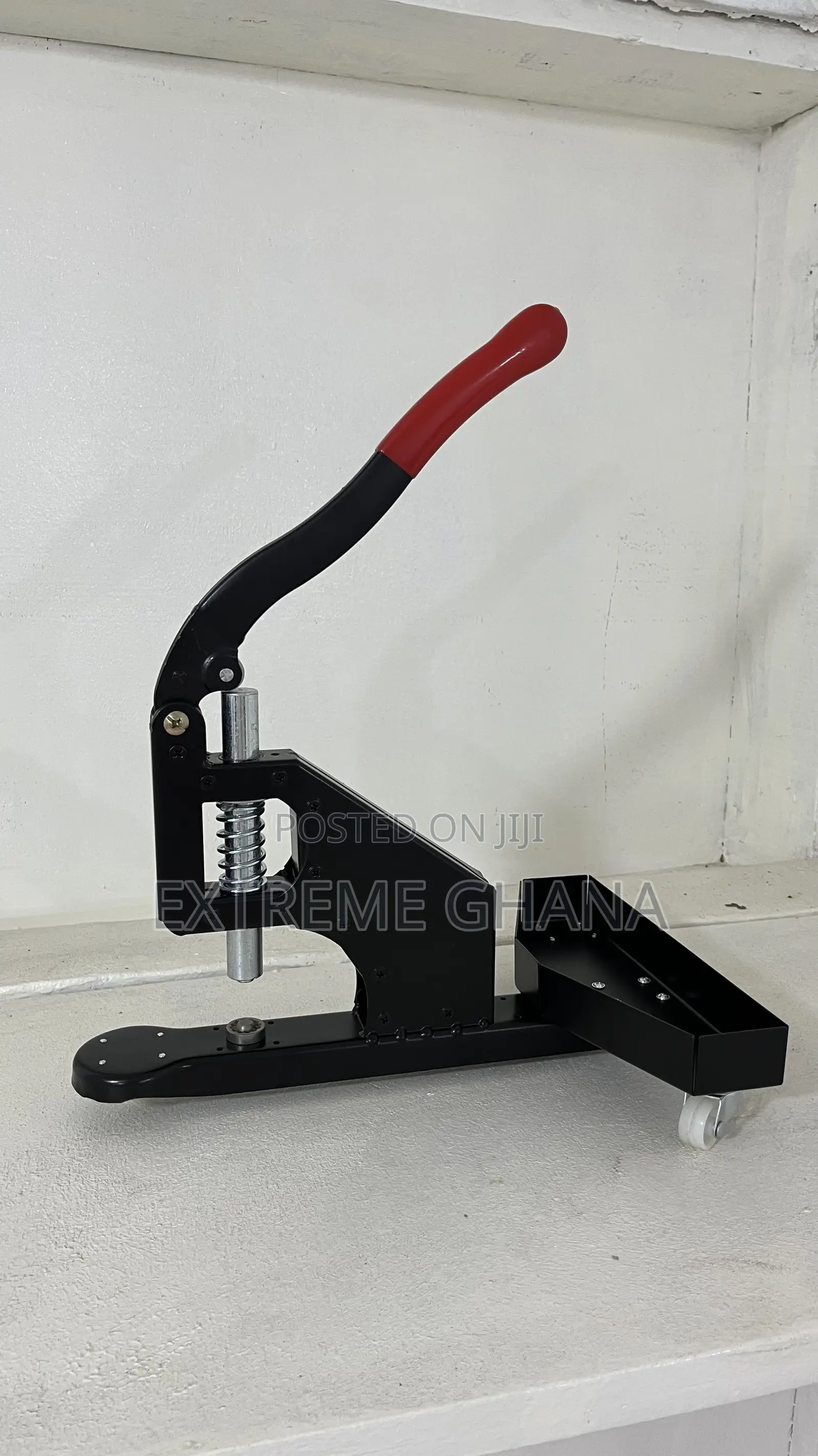 Banner Punch Machine