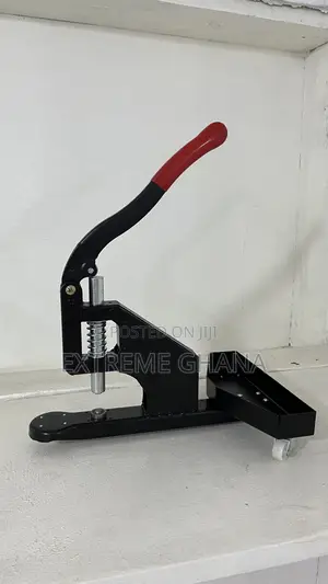 Banner Punch Machine