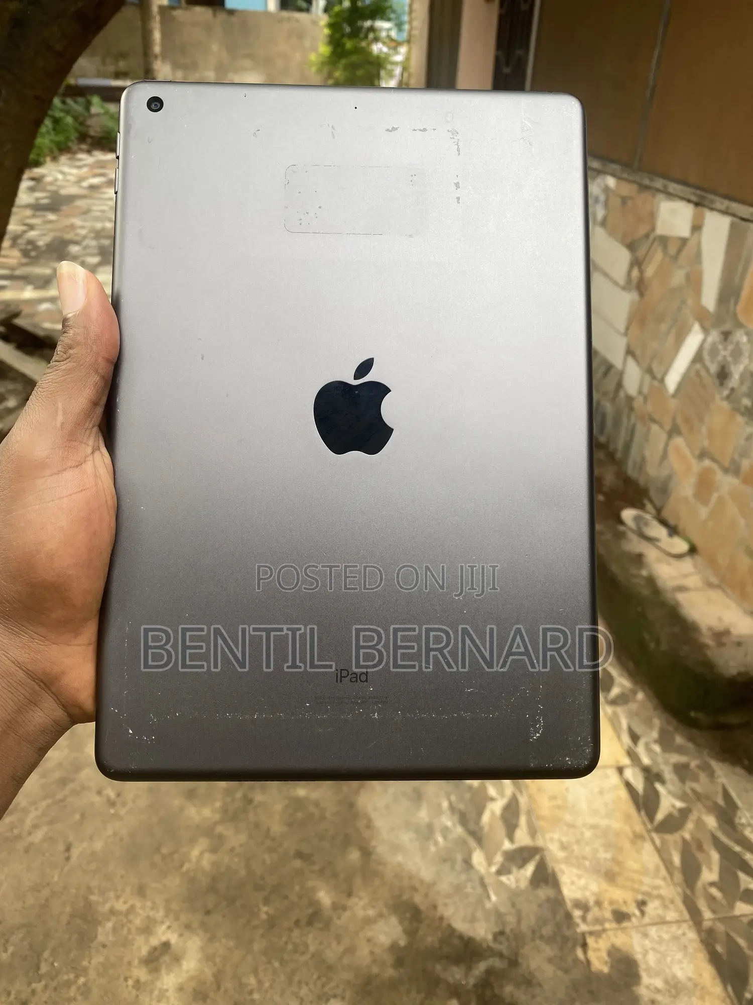 Apple iPad 10.2 (2019) 32 GB Gray