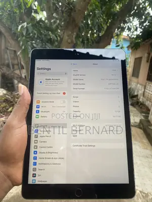 Apple iPad 10.2 (2019) 32 GB Gray