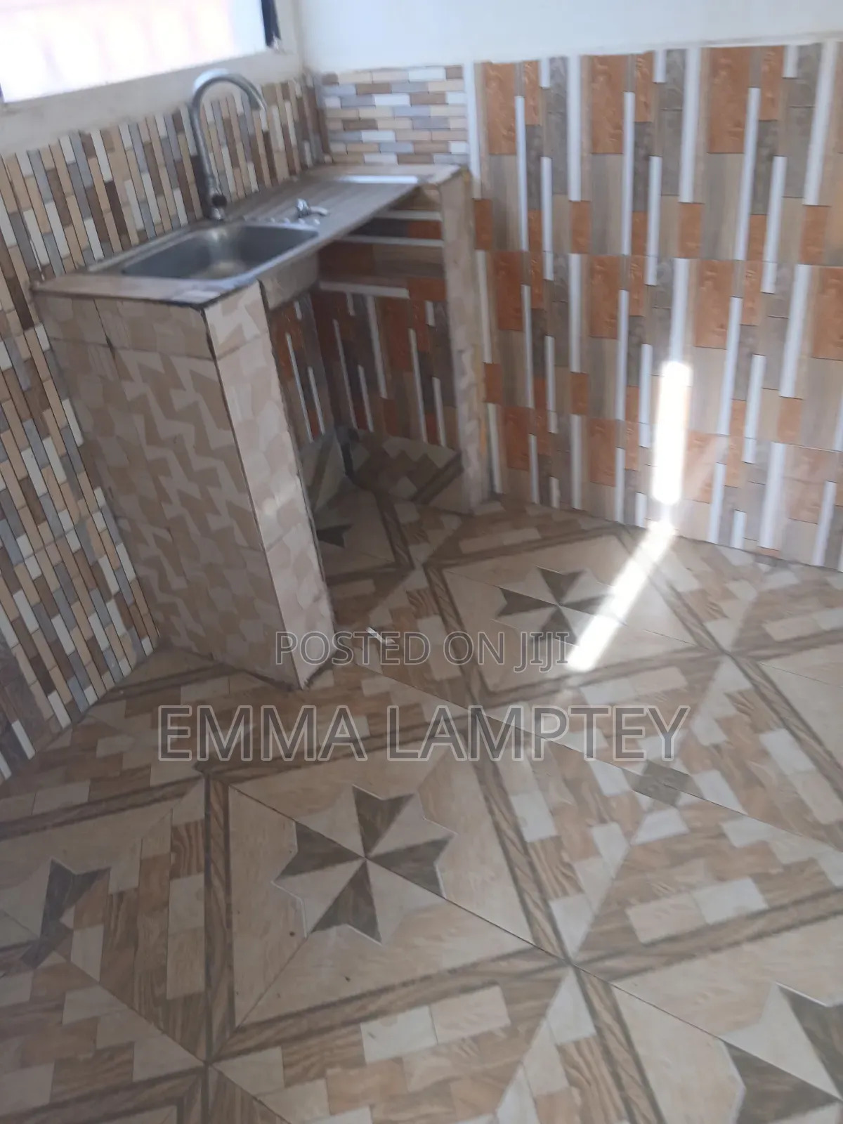1bdrm Apartment in Singleroom  Self, North Kaneshie for rent