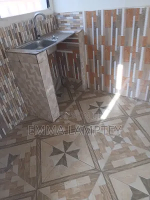 1bdrm Apartment in Singleroom  Self, North Kaneshie for rent