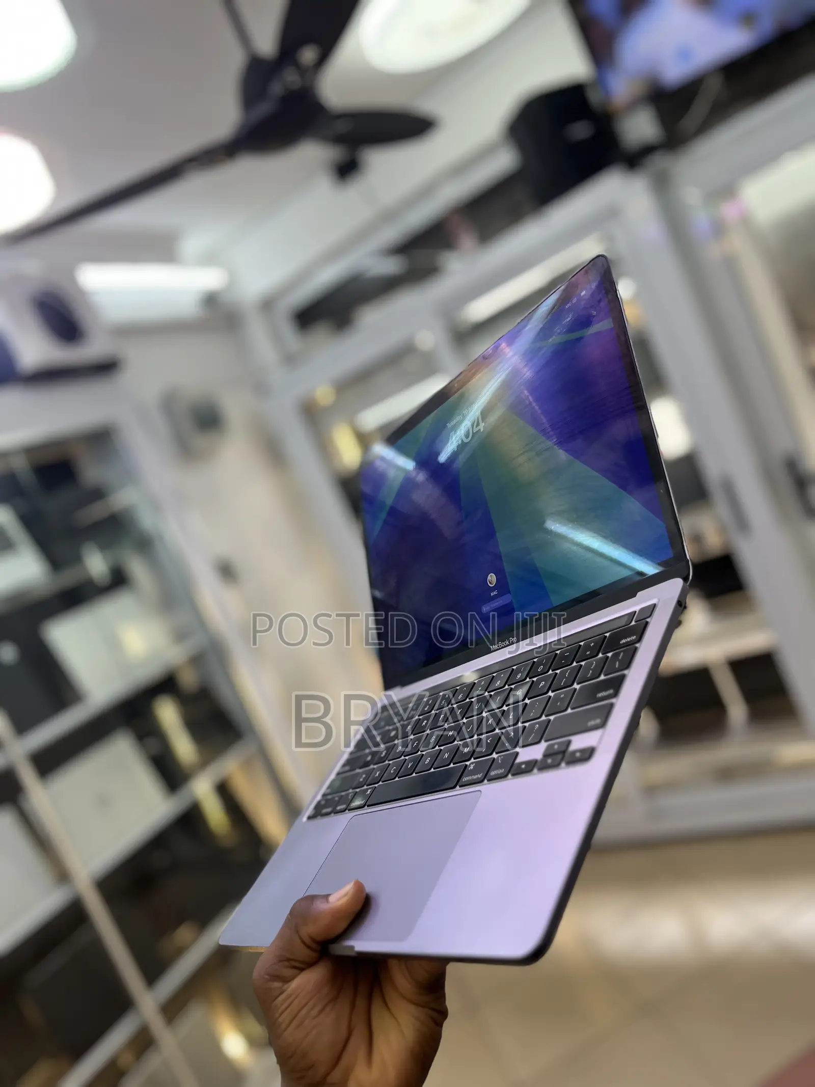 Laptop Apple MacBook Pro 2020 M1 16GB Apple M1 Pro SSD 256GB