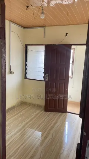 3bdrm Apartment in Mile 7 for rent