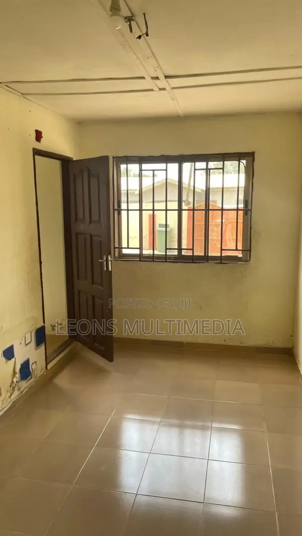 3bdrm Apartment in Mile 7 for rent