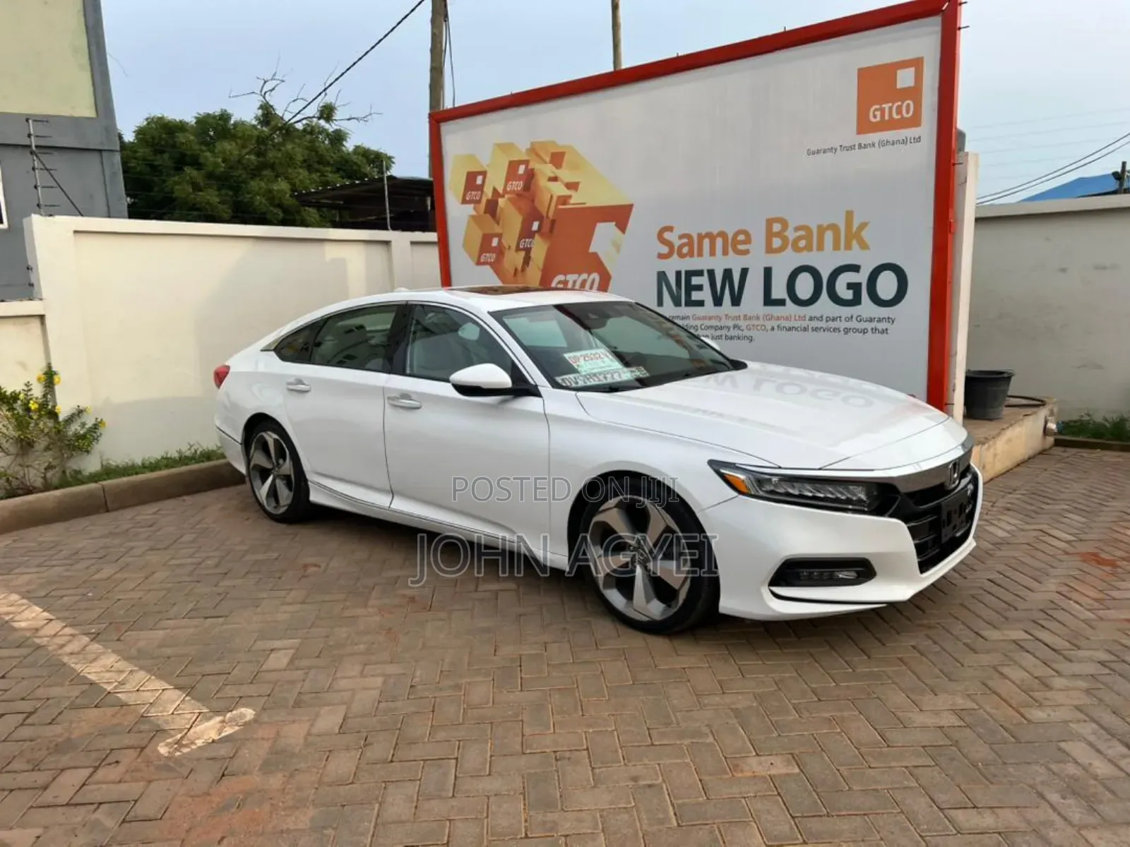 Honda Accord EX-L (1.5L 4cyl Turbo CVT) 2019 White