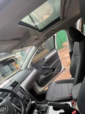 Volkswagen Passat 2.0T Wolfsburg Edition 2019 White