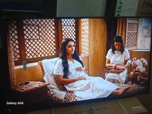 Samsung 43” Sleek Design Crystal Television