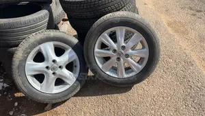 Toyota Vitz 15