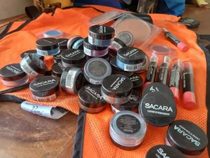 ​Sacara Cosmetics Set - Various Shades and Products