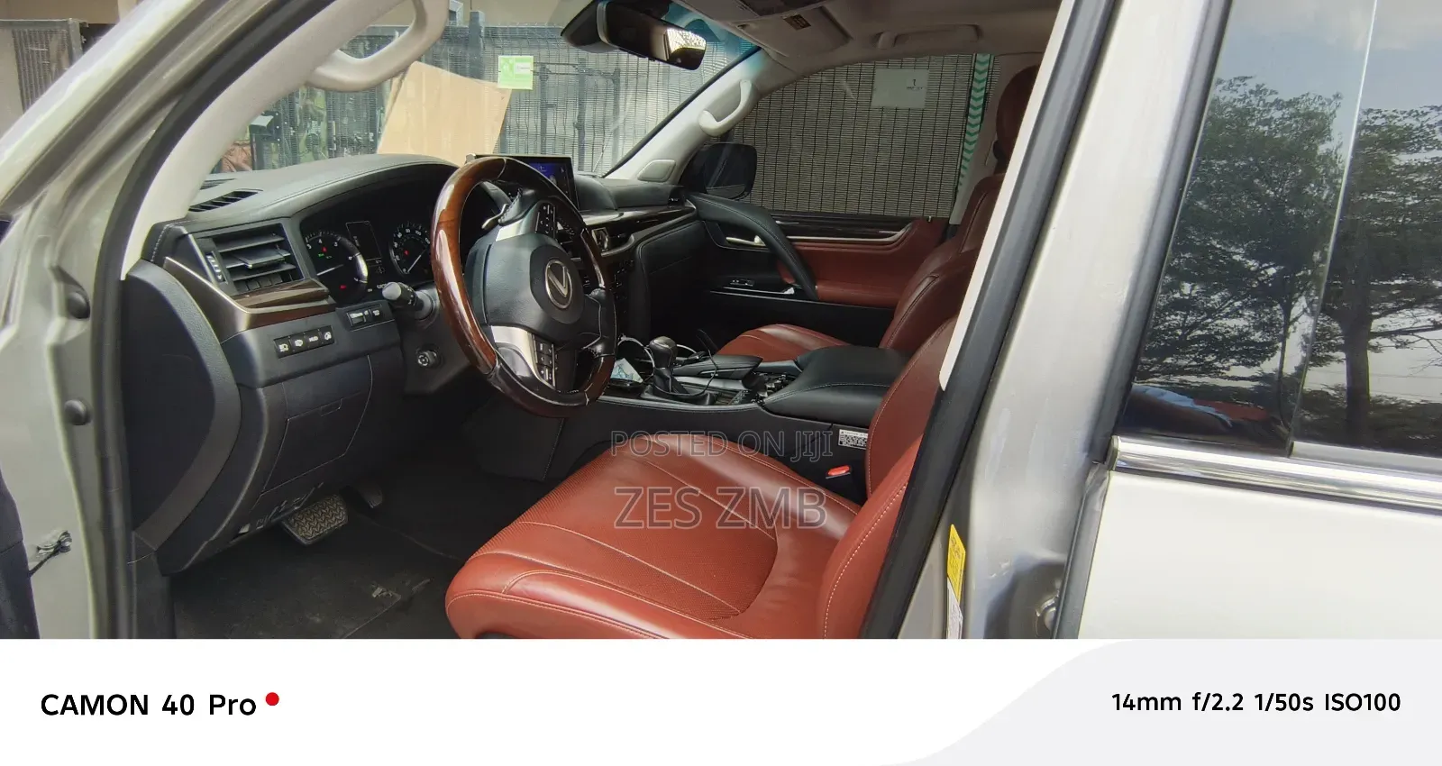 Lexus LX 570 AWD 2020 Gold