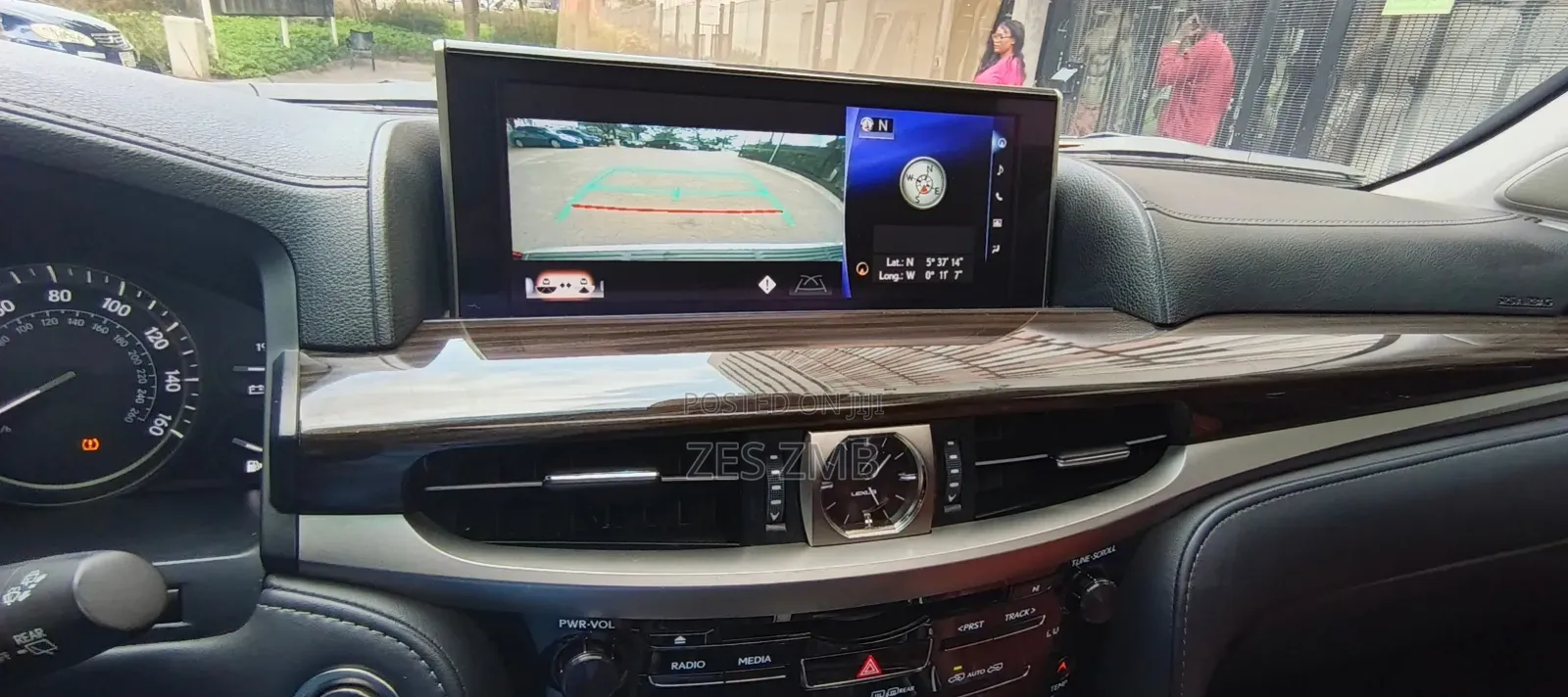 Lexus LX 570 AWD 2020 Gold