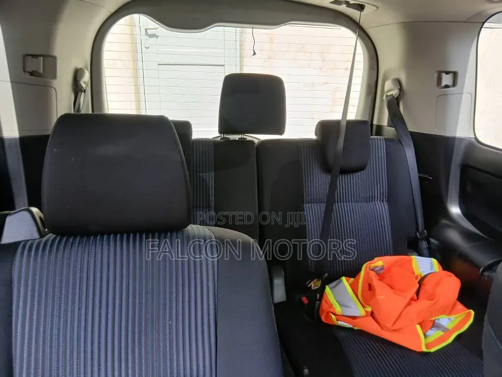 Toyota Voxy 2016 Black
