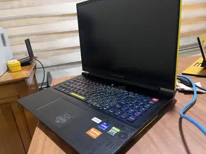 Laptop 16GB Intel Core i9 SSD 1T