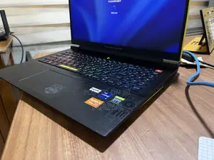 Laptop 16GB Intel Core i9 SSD 1T