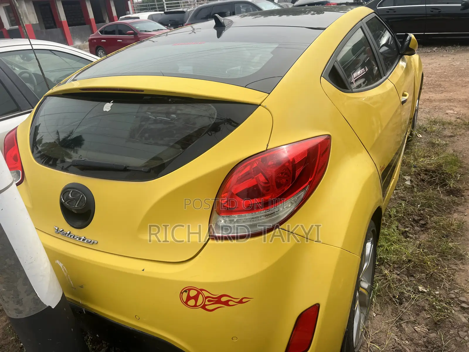 Hyundai Veloster Veloster (Standard) 2013 Yellow
