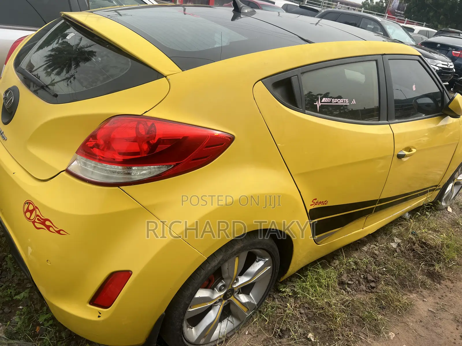 Hyundai Veloster Veloster (Standard) 2013 Yellow