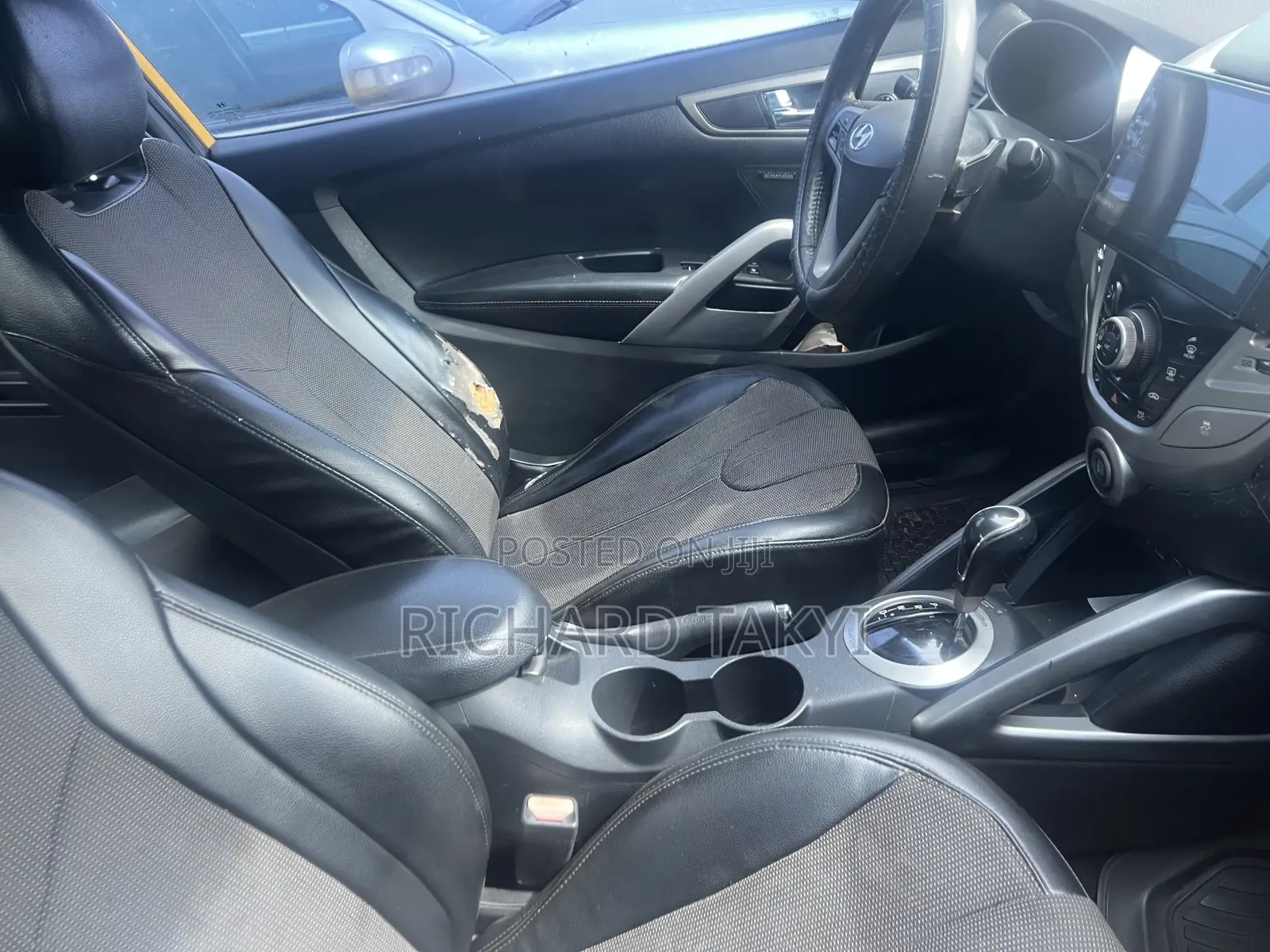 Hyundai Veloster Veloster (Standard) 2013 Yellow