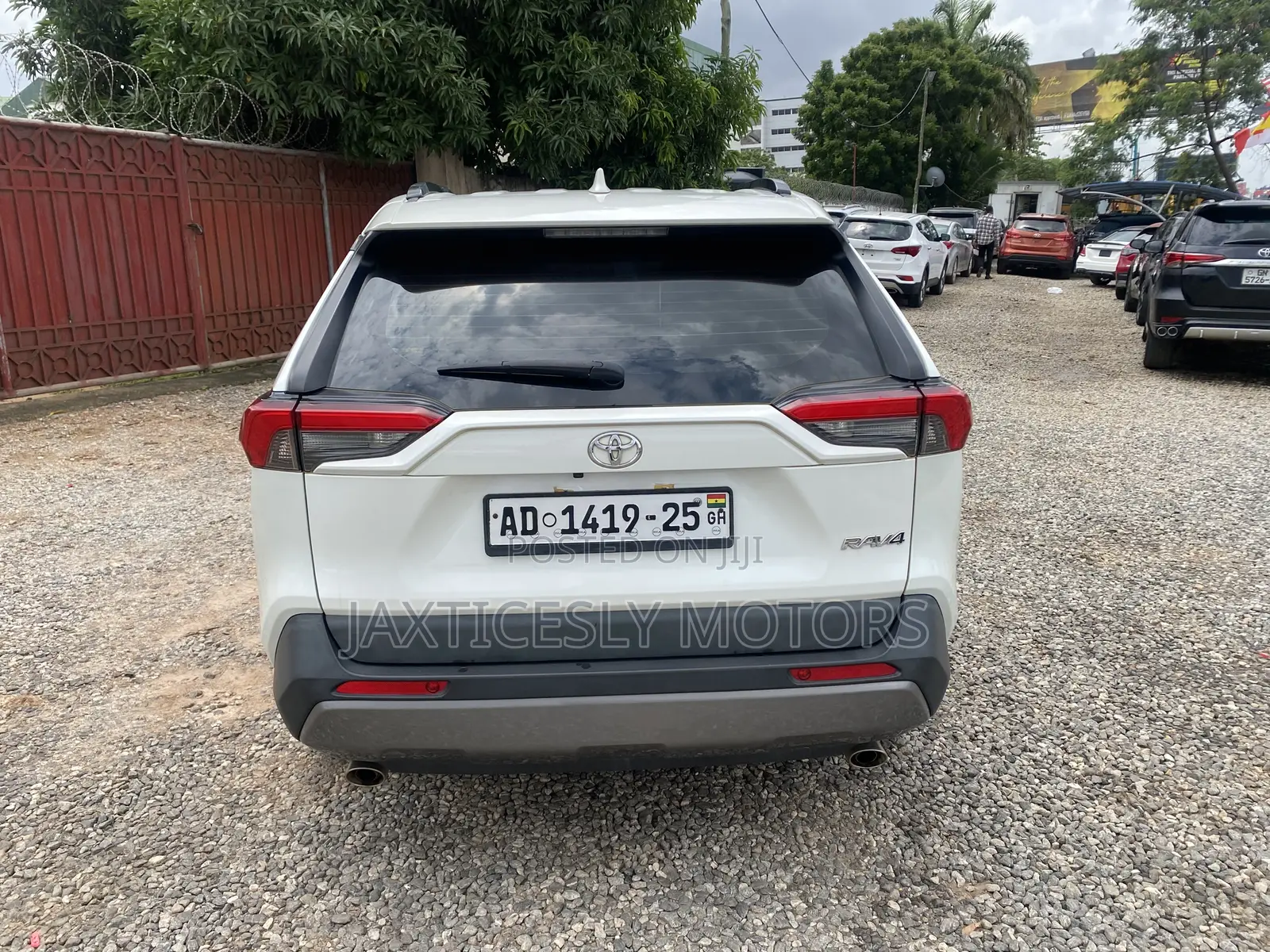 Toyota RAV4 Limited AWD 2020 White