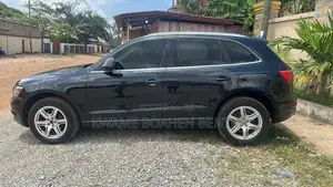 Audi Q5 2.0T Premium Quattro 2011 Black