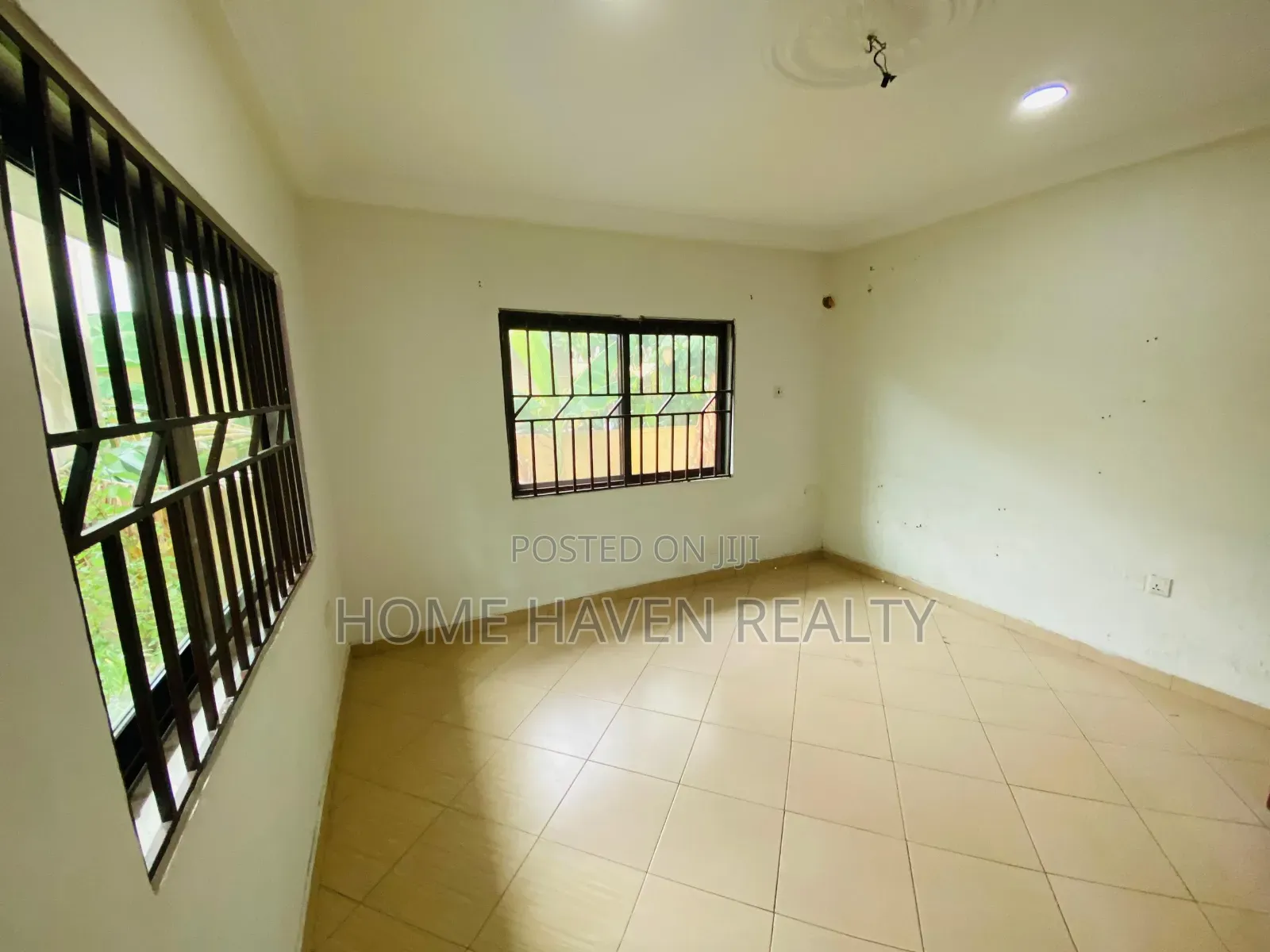 5bdrm House in Westland, Medifem Area for rent