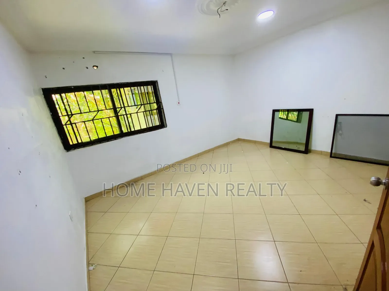 5bdrm House in Westland, Medifem Area for rent