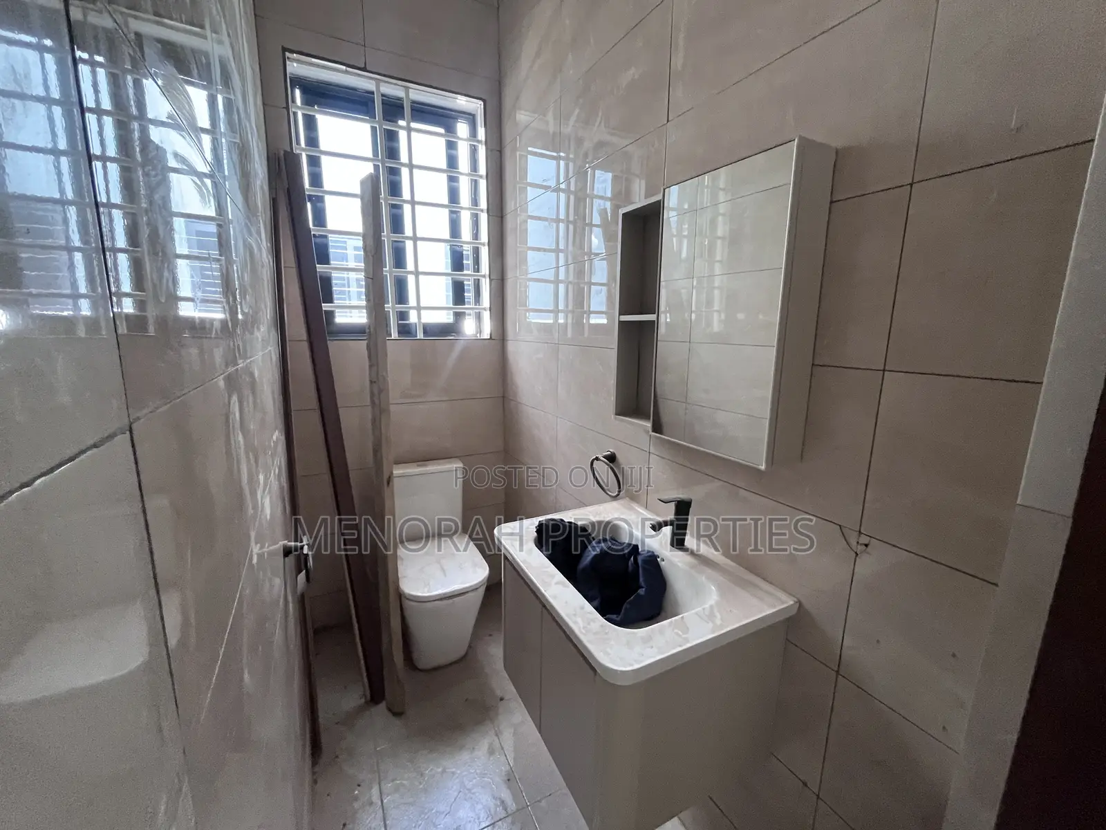 3bdrm House in Adenta Amrahia for rent
