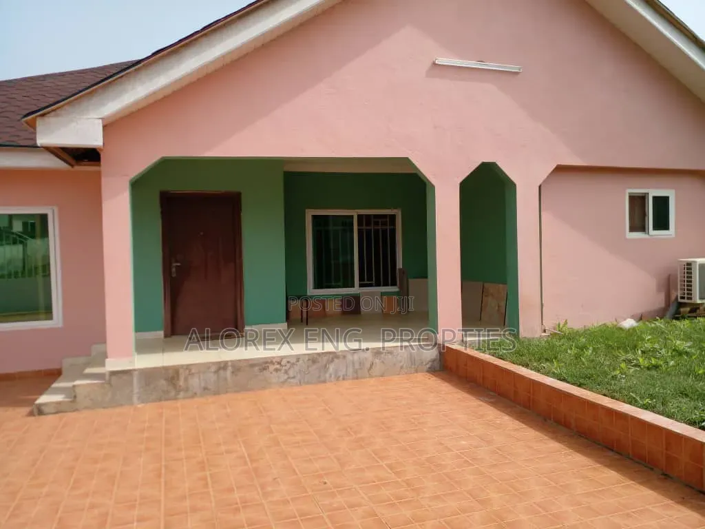 3bdrm House in Adenta, Malejor for rent