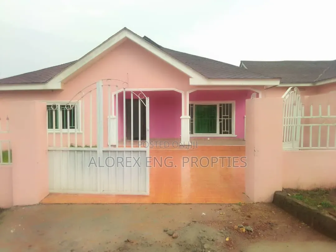 3bdrm House in Adenta, Malejor for rent