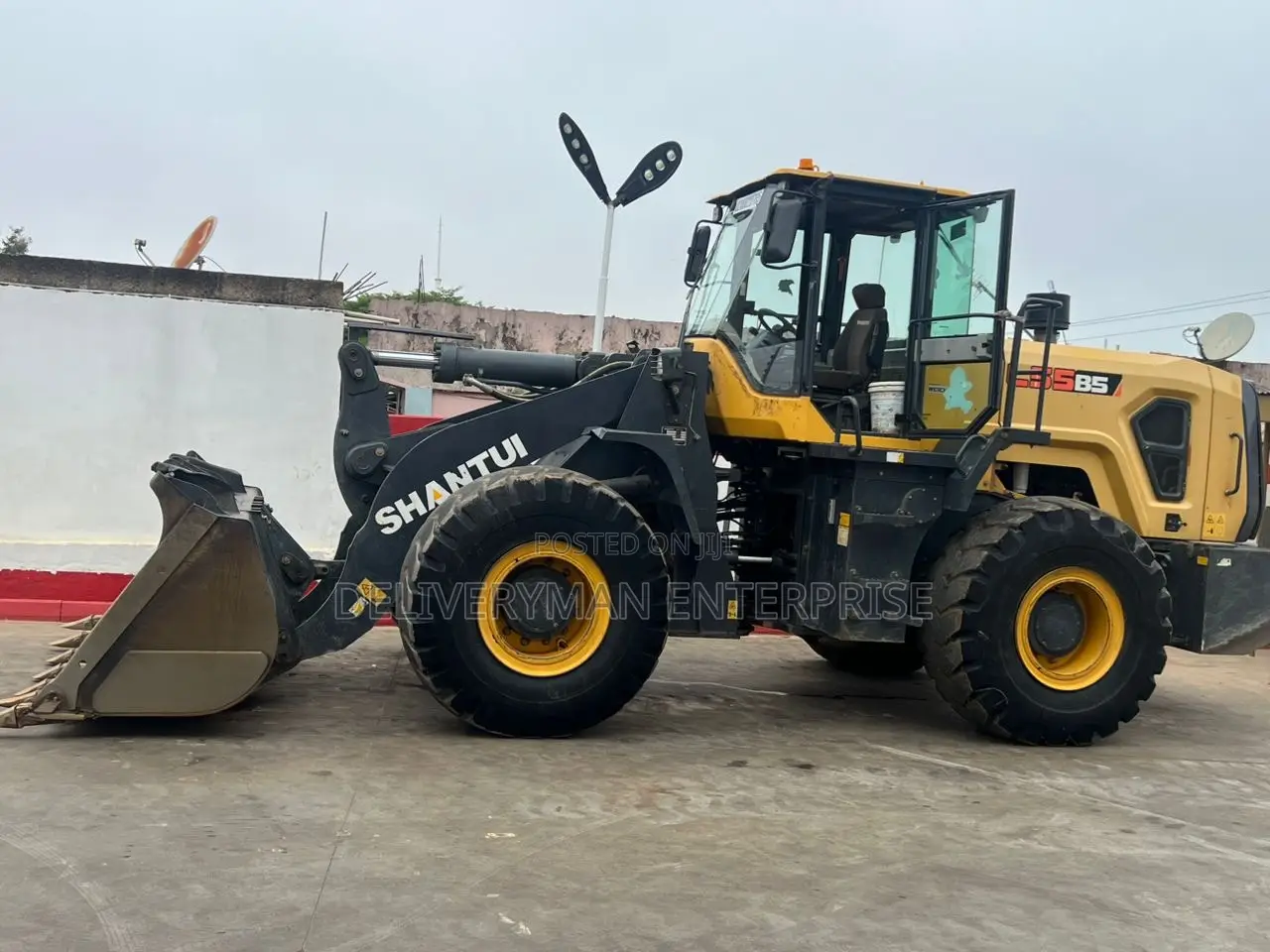Used Shantui Wheel Loader L55-b5 For Sale