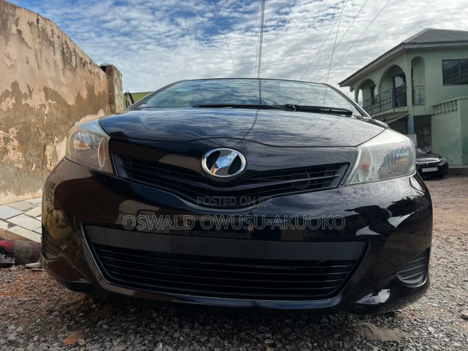 Toyota Vitz 1.0 FWD 3dr 2013 Black
