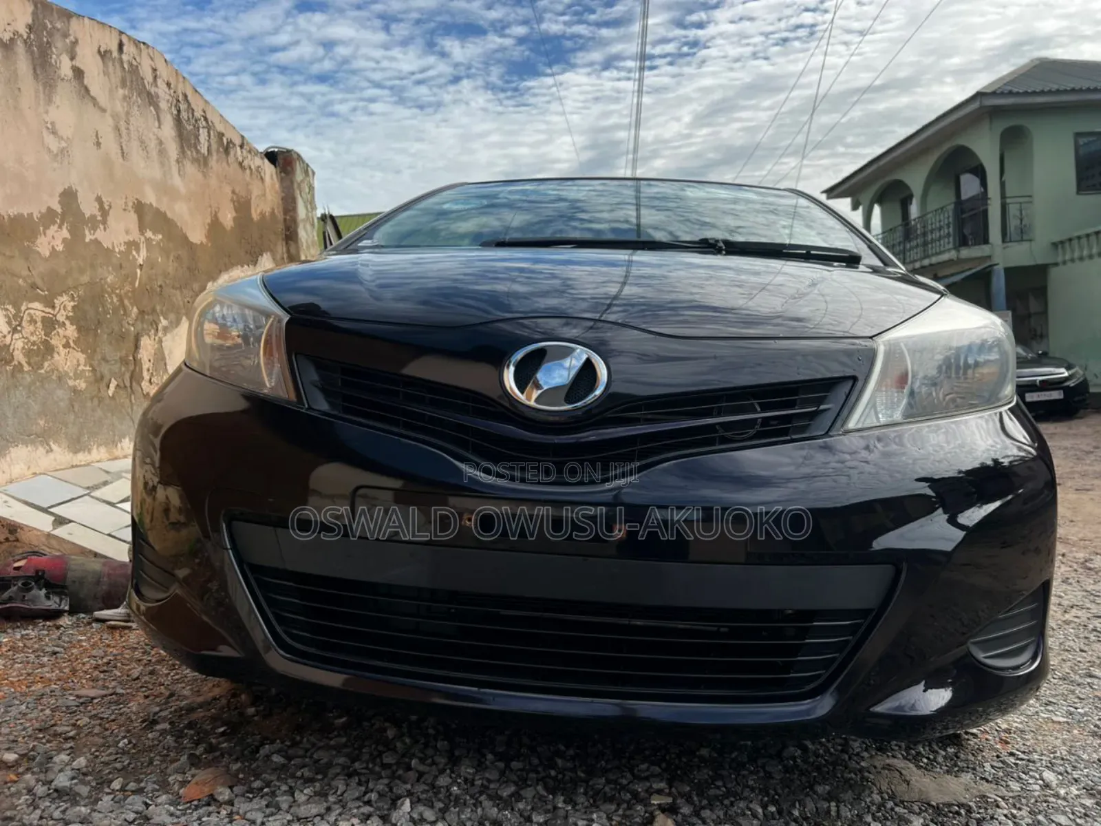 Toyota Vitz 1.0 FWD 3dr 2013 Black