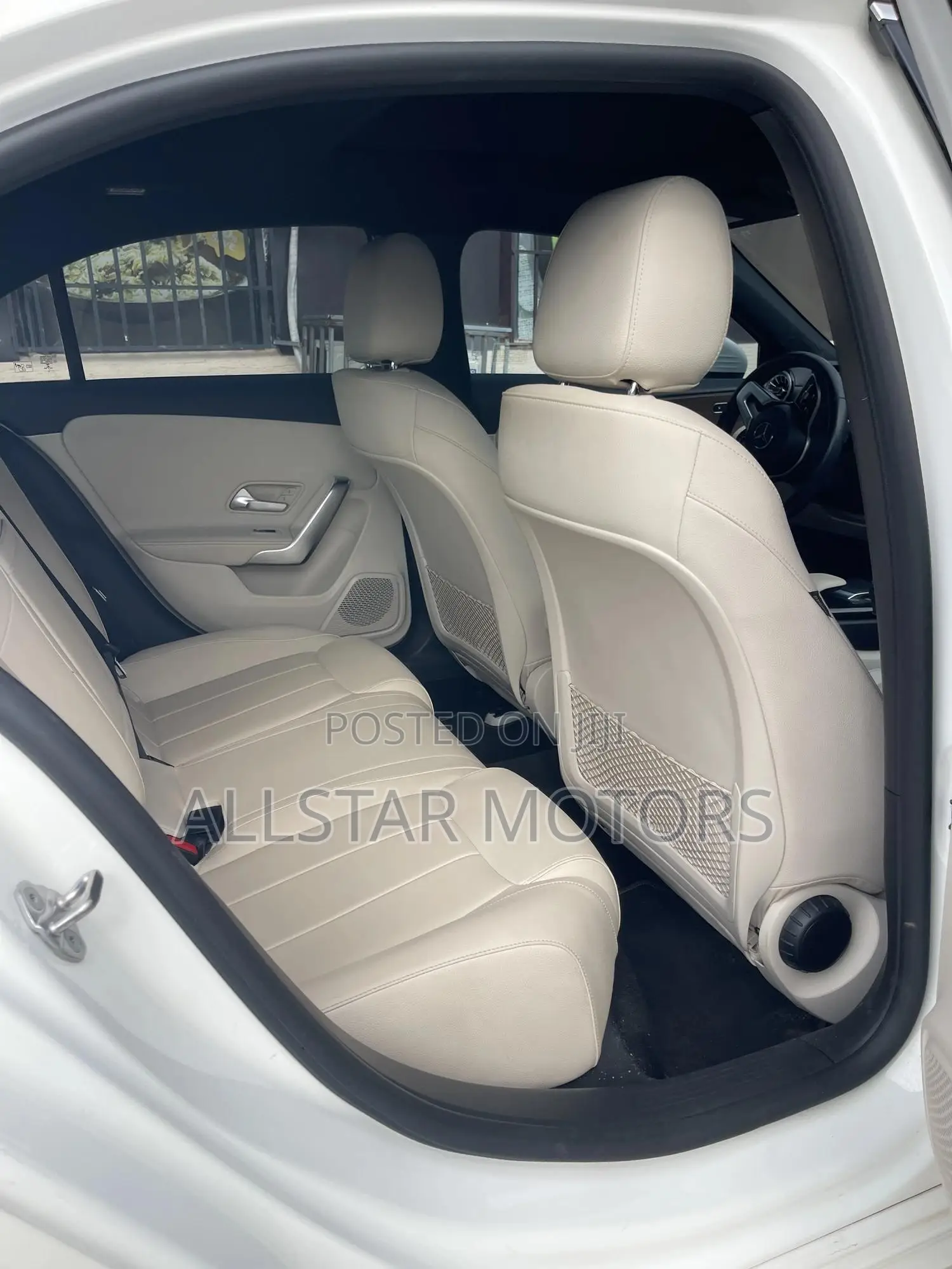 Mercedes-Benz A-Class A 220 4MATIC 2022 White