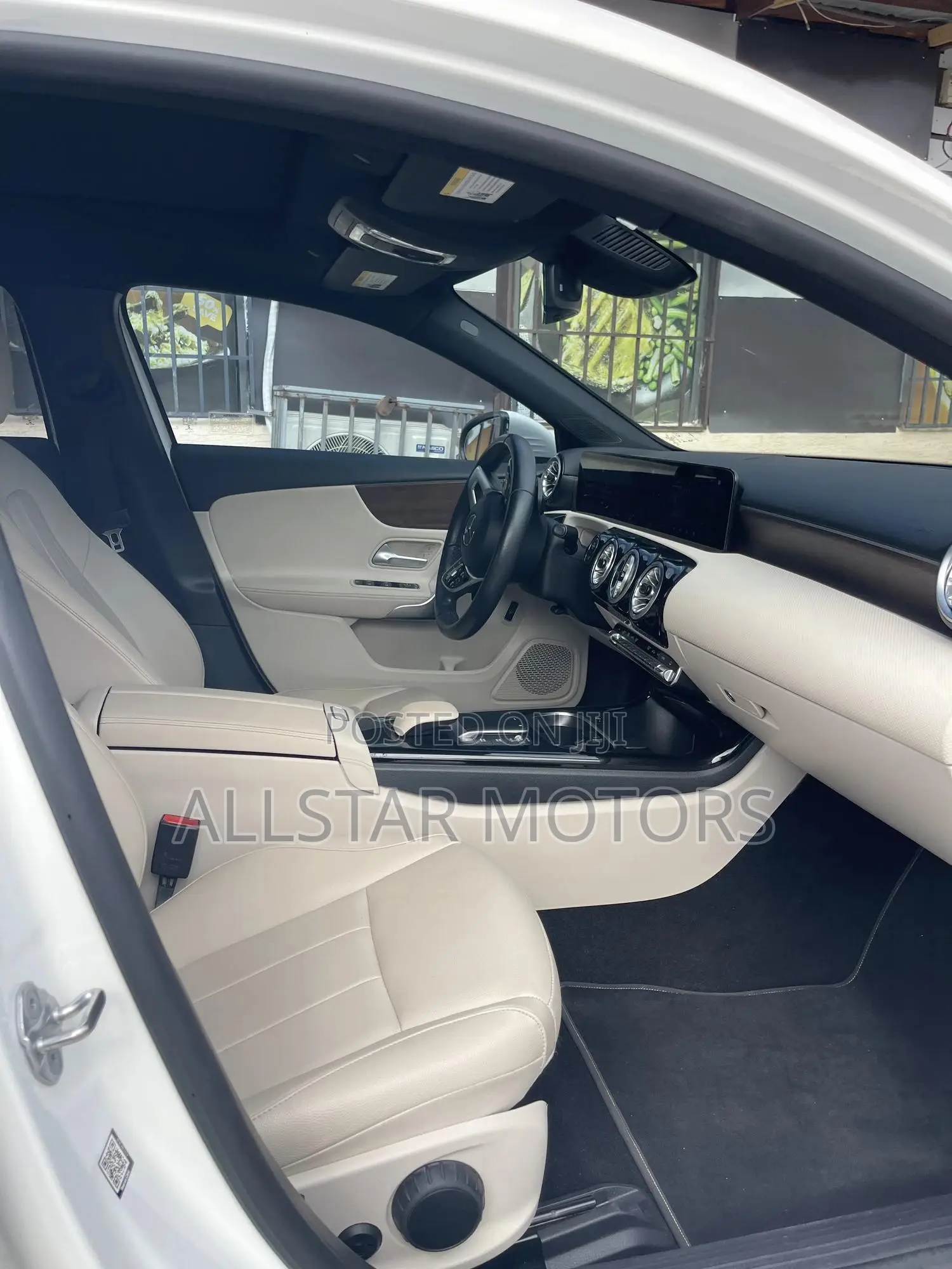 Mercedes-Benz A-Class A 220 4MATIC 2022 White