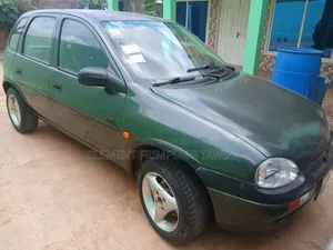 Opel Corsa 2001 Green