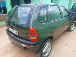 Opel Corsa 2001 Green