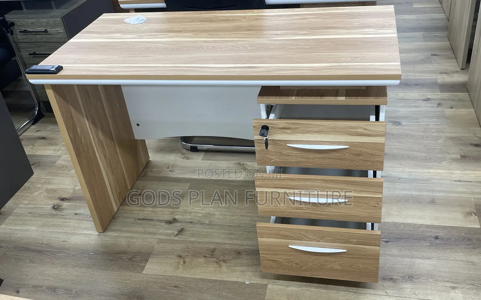 Office Table (M1610a)