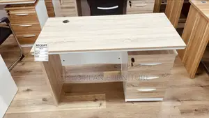 Office Table (M1523)