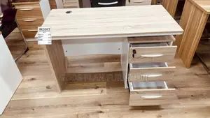 Office Table (M1523)